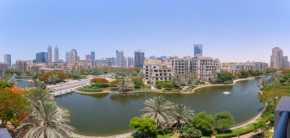 RH - Beautiful canal view, Sleek & spacious Studio, central location